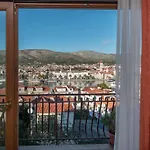 Pensión Bakica 4*