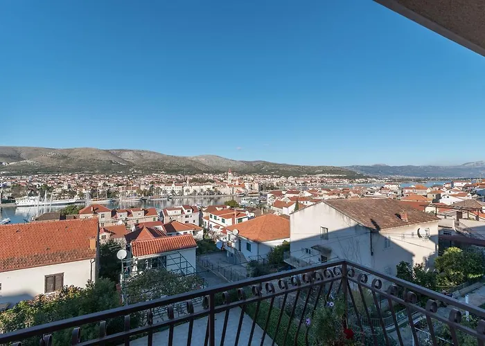 Bakica 4* Trogir