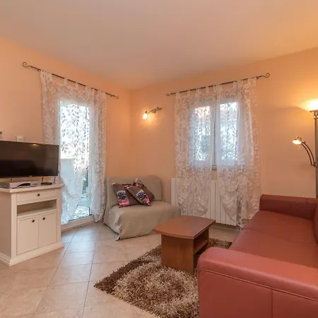 Villa Bakica Guest house 4*