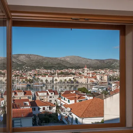 Villa Bakica 4*